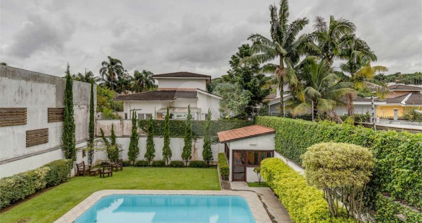 Sobrado com 5 quartos à venda em Jardim Cordeiro - SP