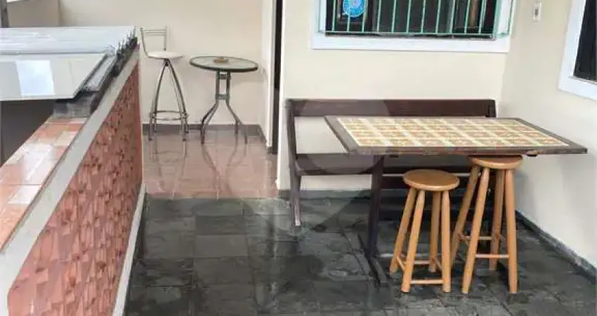Casa térrea com 4 quartos à venda em Jardim Itapeva - SP
