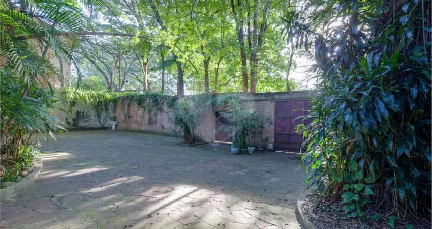 Casa térrea com 5 quartos à venda em Santo Amaro - SP