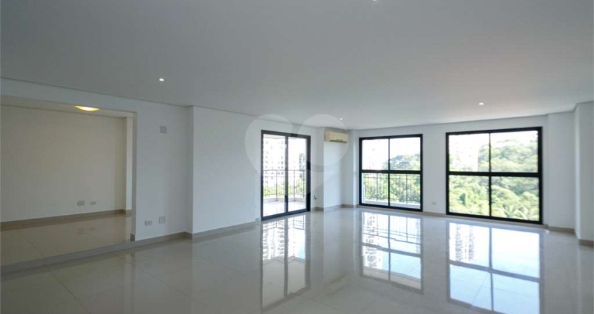 Apartamento com 4 quartos à venda ou para locação em Santo Amaro - SP