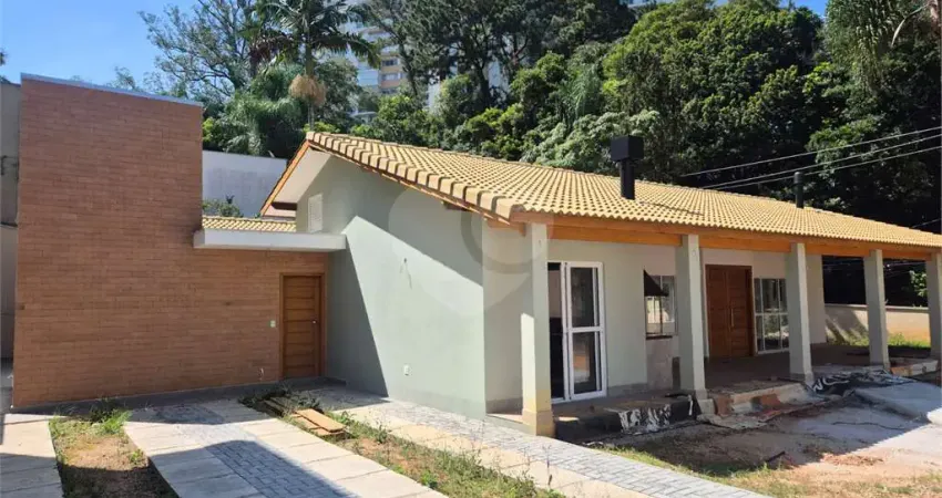 Casa de vila com 3 quartos à venda em Santo Amaro - SP