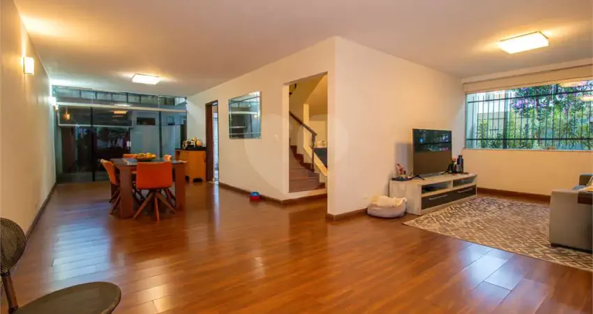 Casa com 3 quartos à venda em Santo Amaro - SP