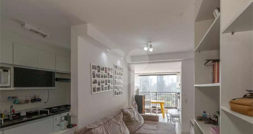 Apartamento com 2 quartos à venda em Santo Amaro - SP