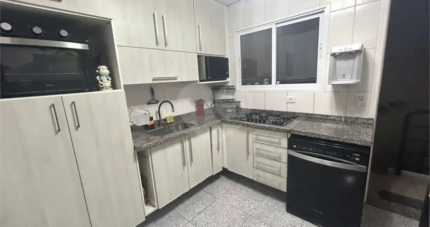Condomínio com 3 quartos à venda em Vila Campo Grande - SP