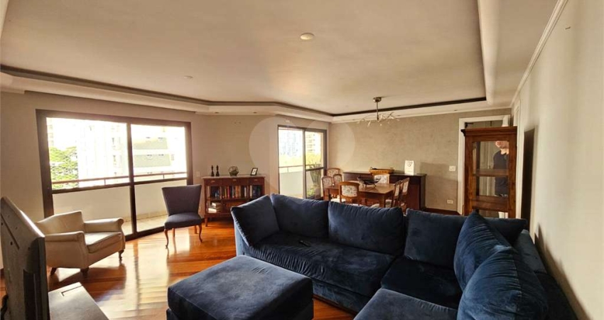 Apartamento com 4 quartos para locação em Santo Amaro - SP