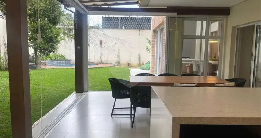 Condomínio com 4 quartos à venda em Santo Amaro - SP