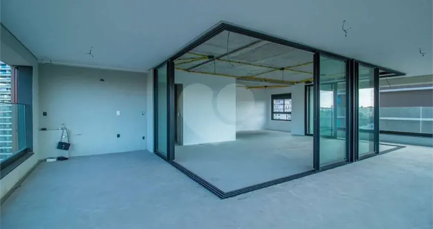Apartamento à venda com 4 quartos, sendo 4 suítes, no condomínio Mirage Ibirapuera, São Paulo - SP