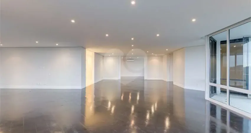 Apartamento com 4 quartos à venda ou para locação em Santo Amaro - SP