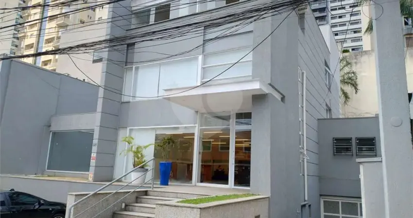 Prédio inteiro à venda ou para locação em Vila Andrade - SP