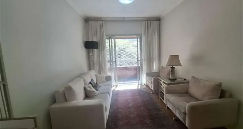 Apartamento com 3 quartos para locação em Vila Sofia - SP