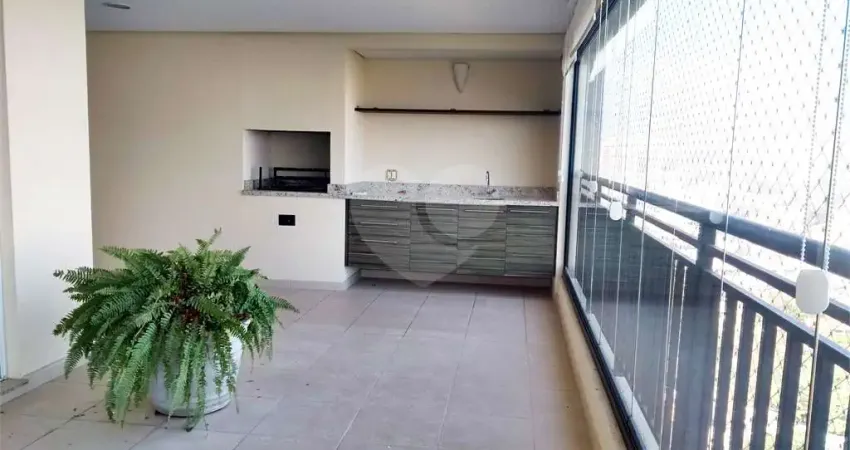 Apartamento com 3 quartos para locação em Jardim Marajoara - SP
