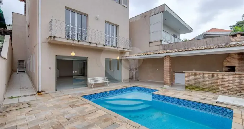 Sobrado com 3 quartos à venda ou para locação em Vila Nova Caledônia - SP