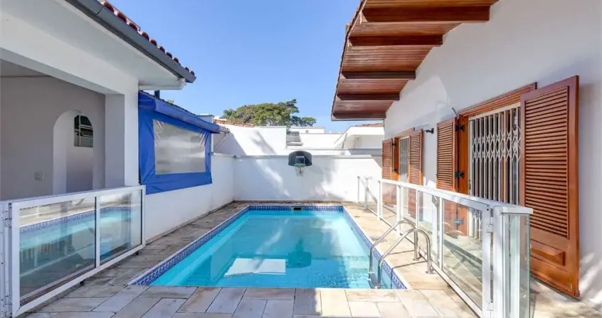 Casa com 3 quartos para alugar na Rua Barão de Itaim, Granja Julieta, São Paulo