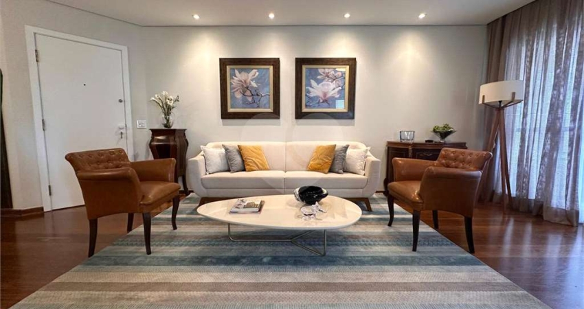 Apartamento com 3 quartos à venda em Campo Belo - SP
