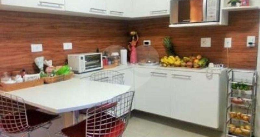 Apartamento com 3 quartos à venda em Vila Suzana - SP