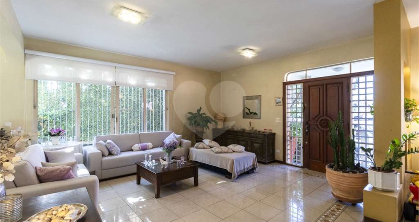 Sobrado com 3 quartos à venda em Jardim Prudência - SP