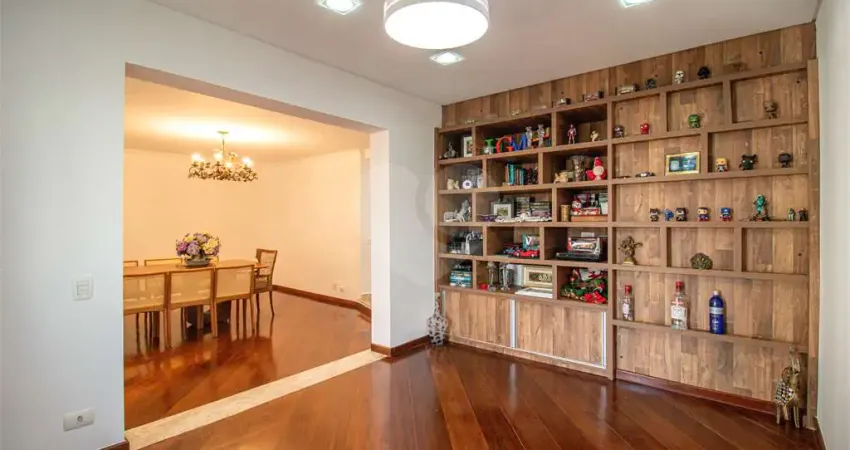 Apartamento com 4 quartos à venda ou para locação em Santo Amaro - SP