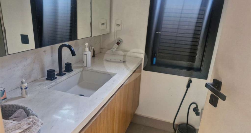 Casa térrea com 3 quartos à venda em Santo Amaro - SP