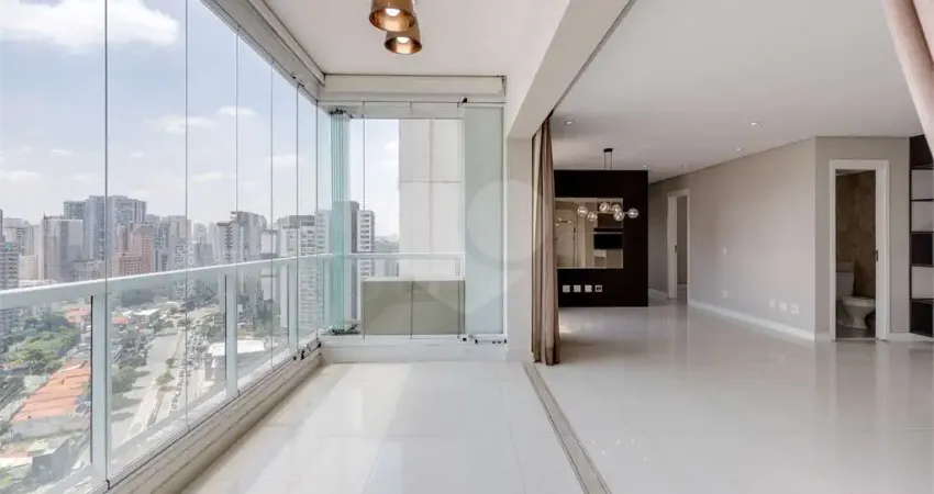 Apartamento com 3 quartos à venda ou para locação em Jardim Das Acácias - SP