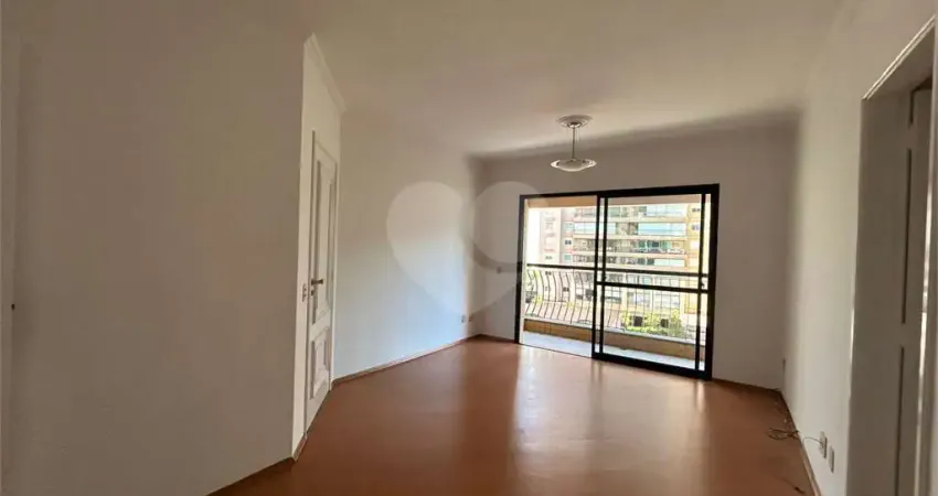Apartamento com 3 quartos para locação em Brooklin Paulista - SP