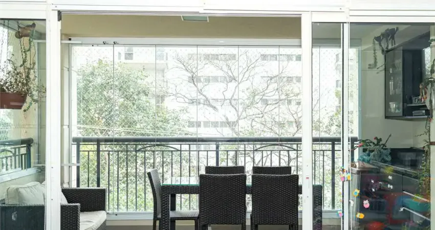 Apartamento com 4 quartos à venda na Rua Juquis, Moema, São Paulo