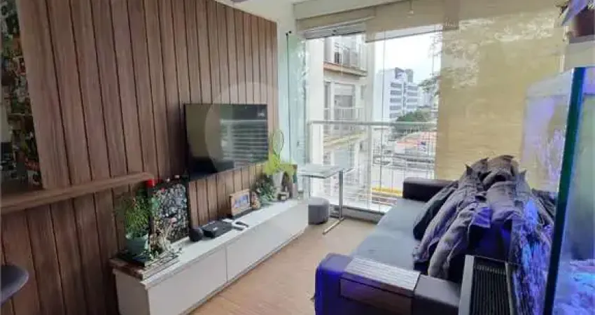 Apartamento à venda com 2 quartos, sendo 1 suíte, no condomínio Treetop, São Paulo - SP