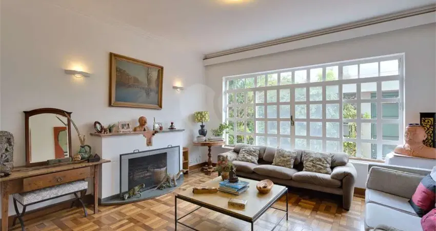 Casa com 3 quartos à venda na Alves Pontual, Granja Julieta, São Paulo