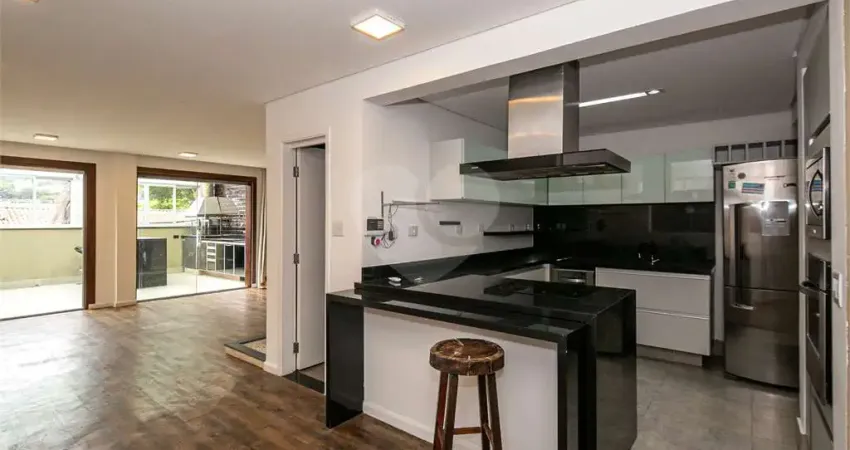 Casa com 3 quartos para alugar no Campo Belo, São Paulo