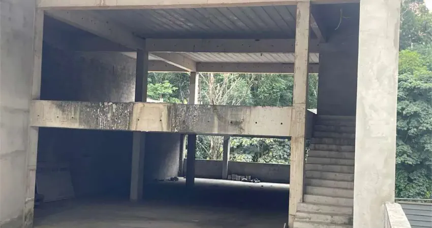 Prédio para alugar na Rua Doutor José Gustavo Bush, 360, Panamby, São Paulo