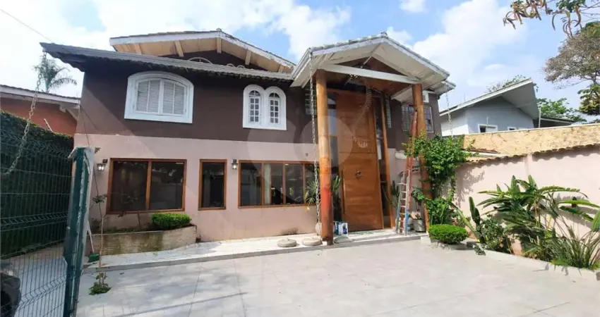 Casa com 3 quartos para alugar em Interlagos, São Paulo 