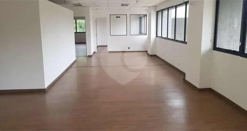 Ponto comercial à venda na Avenida Adolfo Pinheiro, Alto da Boa Vista, São Paulo