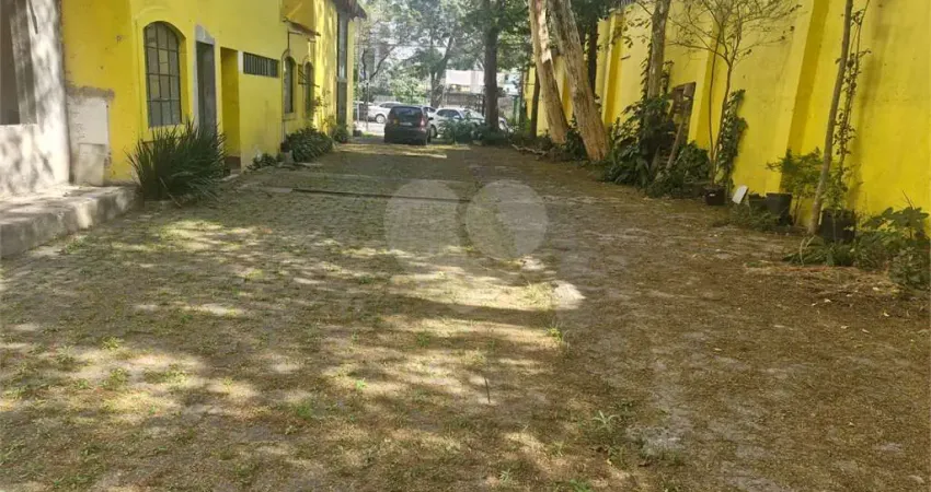 Casa comercial à venda na Avenida Adolfo Pinheiro, 810, Alto da Boa Vista, São Paulo