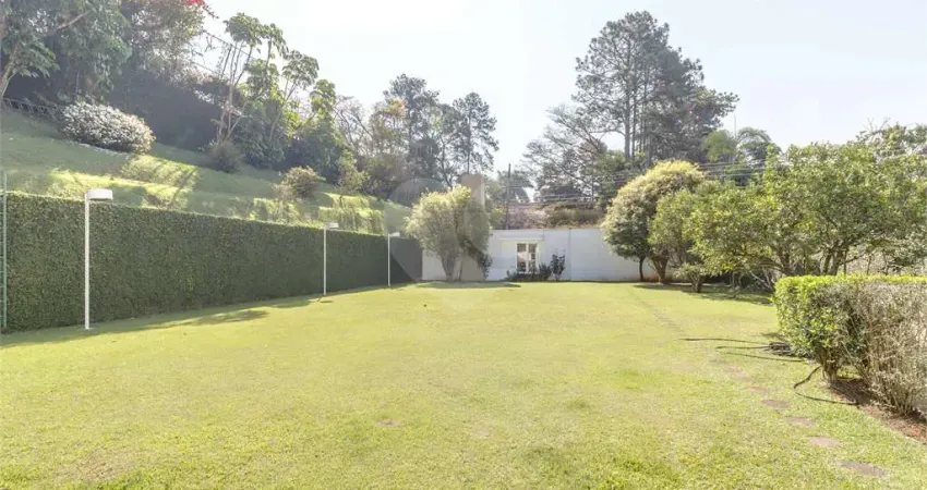 Terreno em condomínio fechado à venda na Chácara Flora, São Paulo
