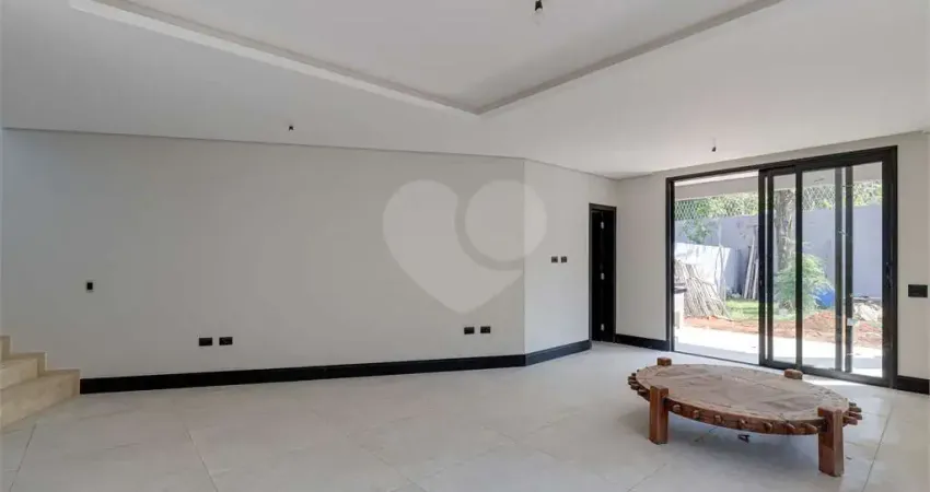 Terreno em condomínio fechado à venda na Chácara Flora, São Paulo