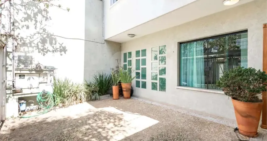 Casa com 4 quartos à venda na Rua Maria Peres Auge, 25, Campo Belo, São Paulo