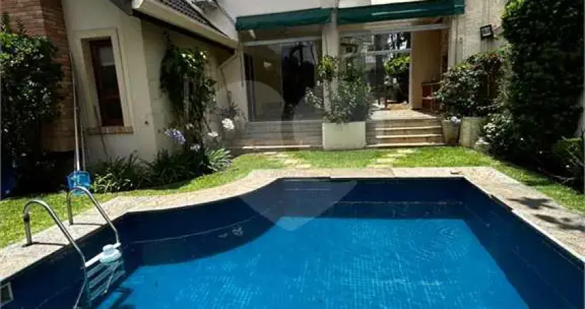 Terreno em condomínio fechado à venda no Alto da Boa Vista, São Paulo 