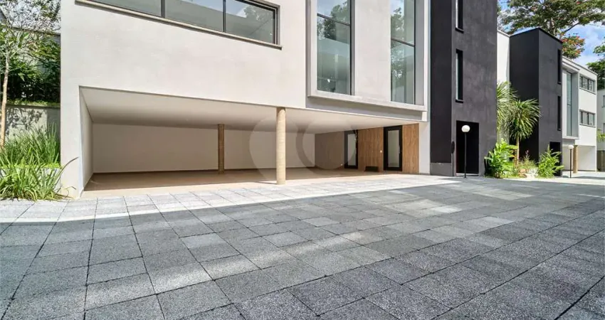 Terreno em condomínio fechado à venda no Alto da Boa Vista, São Paulo