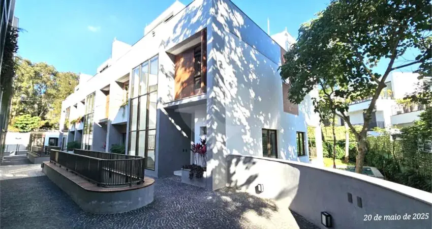 Terreno em condomínio fechado à venda no Alto da Boa Vista, São Paulo