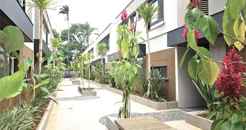 Terreno em condomínio fechado à venda no Alto da Boa Vista, São Paulo