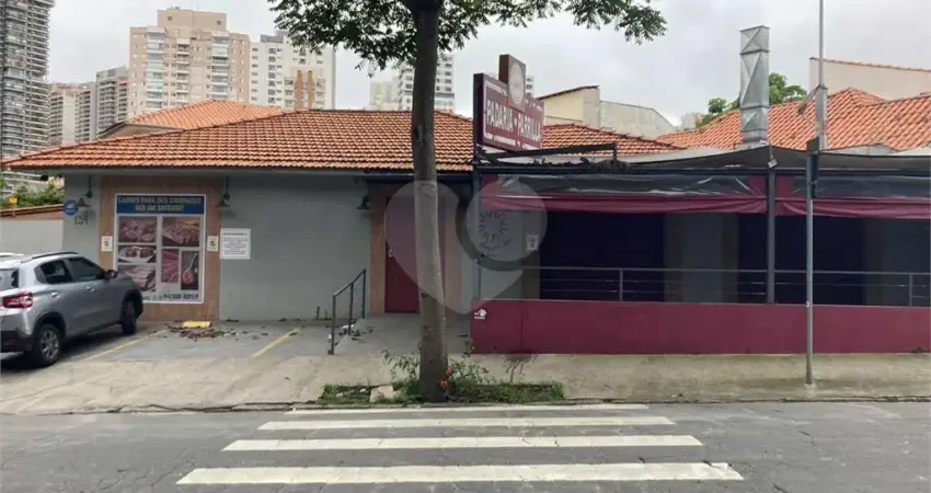 Prédio para alugar na Rua Doutor José Áureo Bustamante, 154, Chácara Santo Antônio, São Paulo