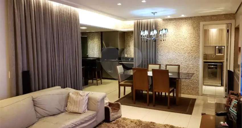 Apartamento com 3 quartos para alugar na Avenida Engenheiro Alberto de Zagottis, 92, Jardim Marajoara, São Paulo