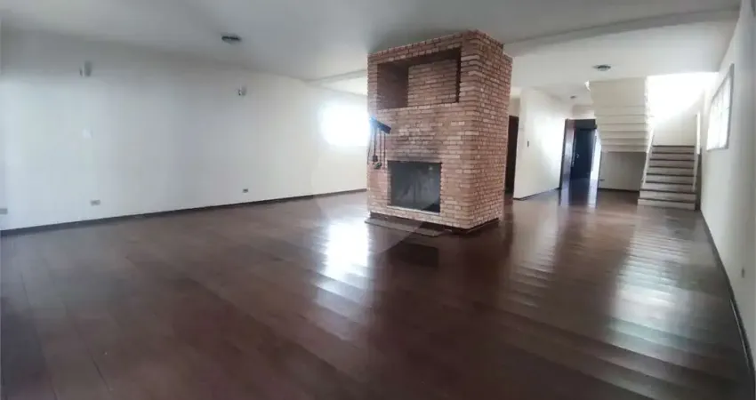 Casa com 4 quartos para alugar na Chácara Monte Alegre, São Paulo