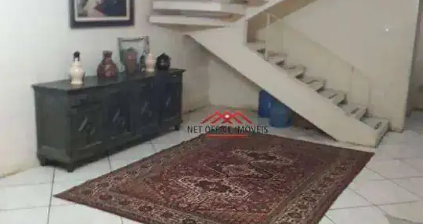 Casa com 4 dormitórios à venda, 228 m² por R$ 590.000,00 - Centro - São José dos Campos/SP