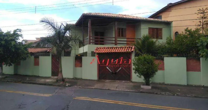 Sobrado com 3 dormitórios à venda, 179 m² por R$ 692.000,00 - Jardim Santo Alberto - Santo André/SP