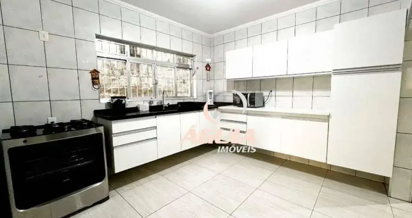 Sobrado com 4 dormitórios à venda, 221 m² por R$ 900.000,00 - Vila Curuçá - Santo André/SP