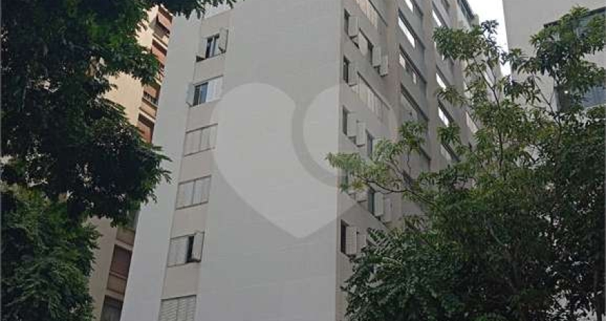 Apartamento com 3 quartos à venda em Bela Vista - SP