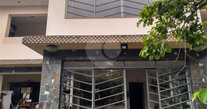 Casa com 4 quartos à venda na Rua Juruaba, Parque Bristol, São Paulo