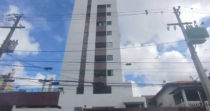 VENDO APARTAMENTO EM CASA AMARELA.