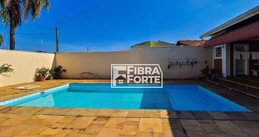 Casa térrea à venda no Jardim Aurélia  440 metros 4 quartos sendo 3 suites