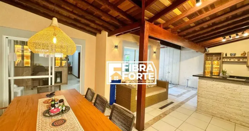 Casa com 3 dormitórios à venda, 200 m² por R$ 1.090.000,00 - Parque Rural Fazenda Santa Cândida - Campinas/SP
